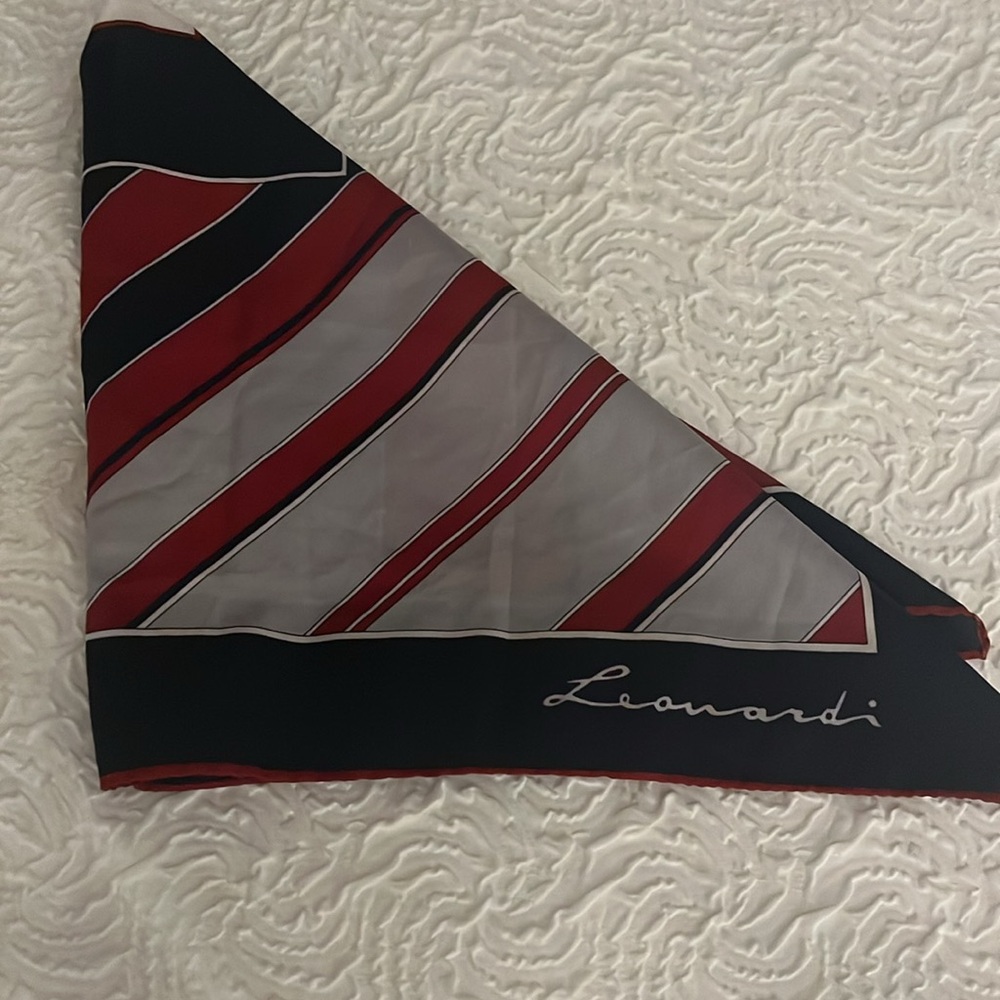 Leonardi Scarf